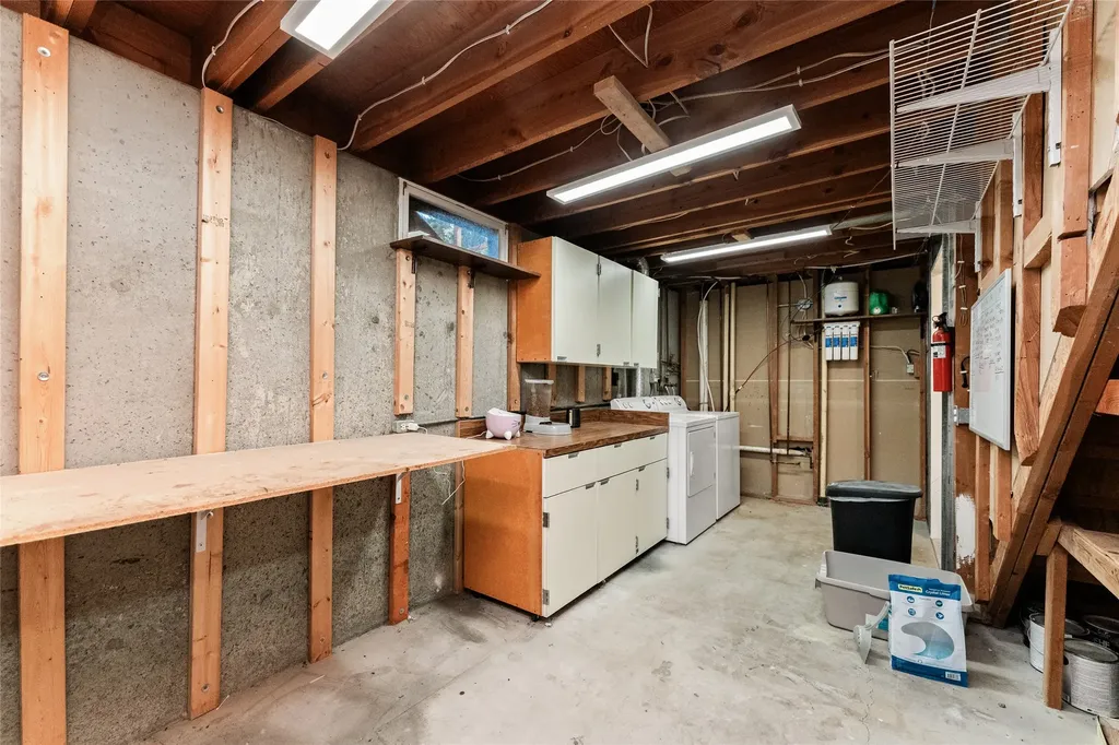 912 Avenue C NW Great Falls MT 59404