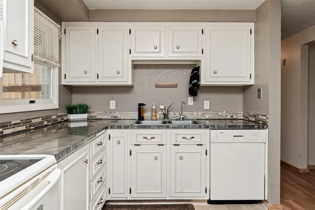 912 Avenue C NW Great Falls MT 59404
