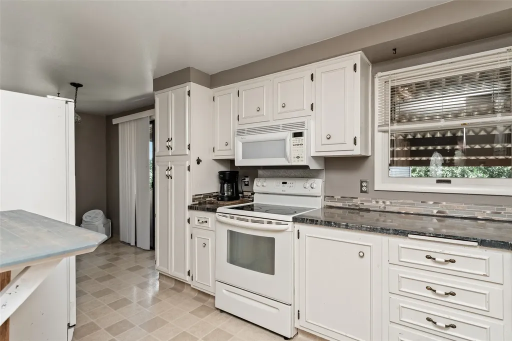 912 Avenue C NW Great Falls MT 59404