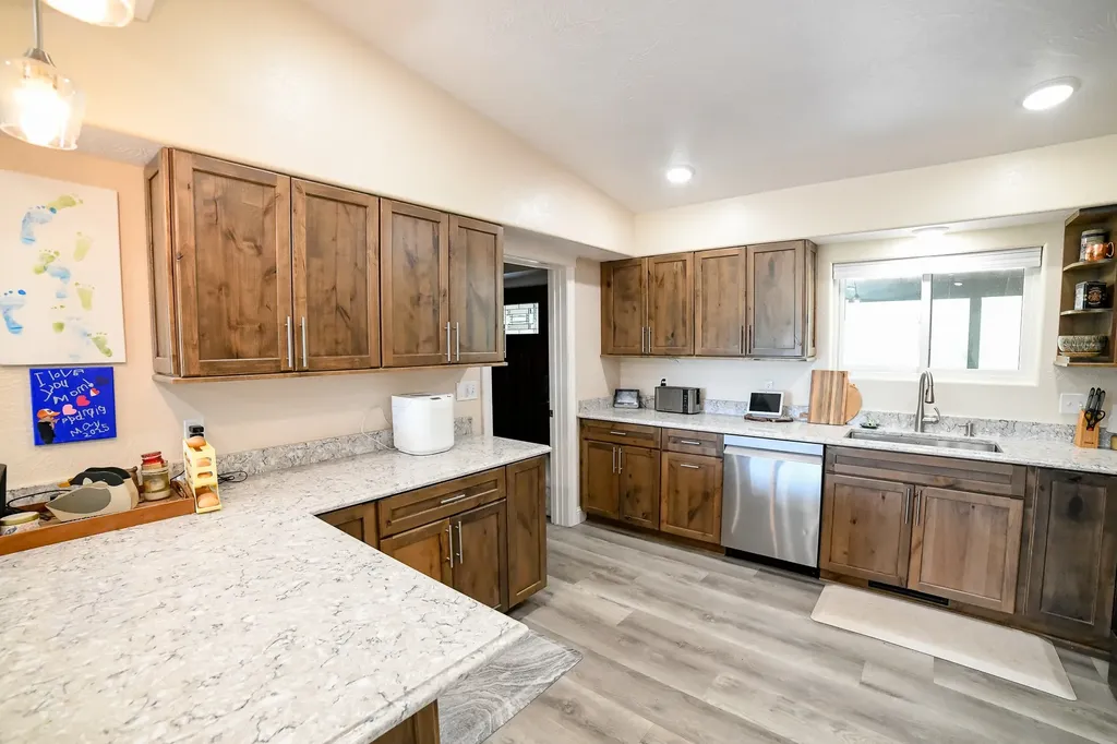 1029 Suburban Drive Great Falls MT 59404