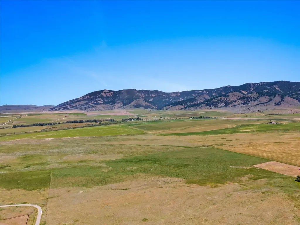 Tbd Brown Pony Trail Belgrade MT 59714