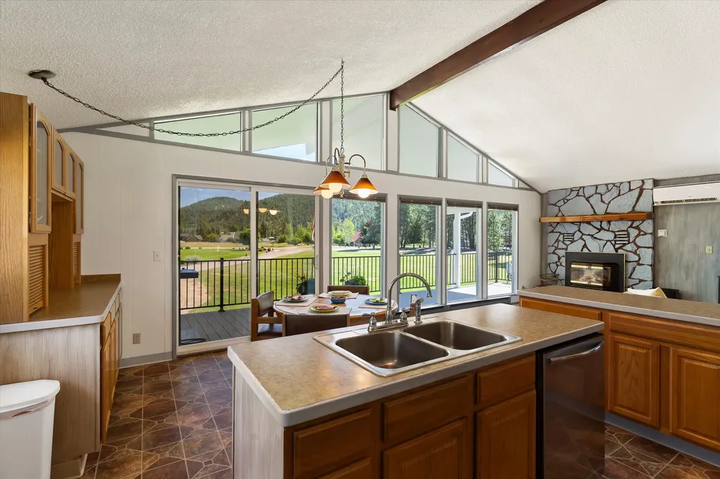 79 Manor Drive Libby MT 59923
