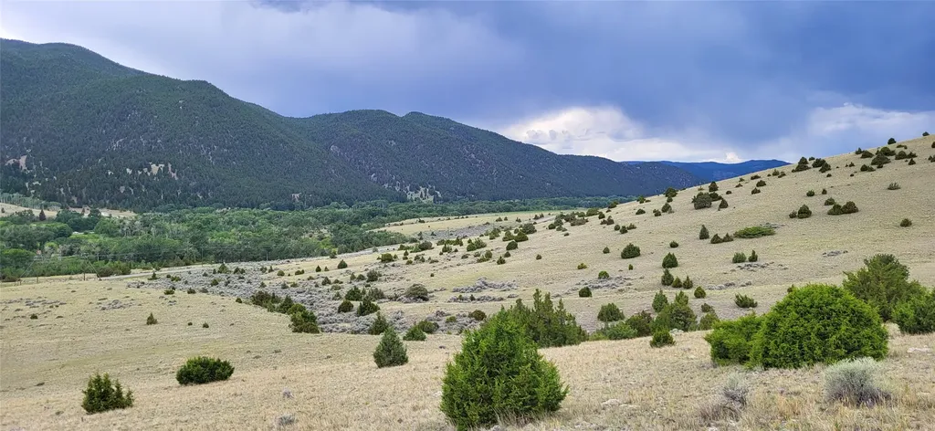 Tract C - 902 Lower Valley Road Boulder MT 59632