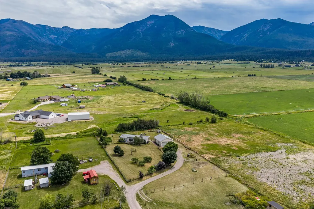 26560 Us Highway 93 N Arlee MT 59821