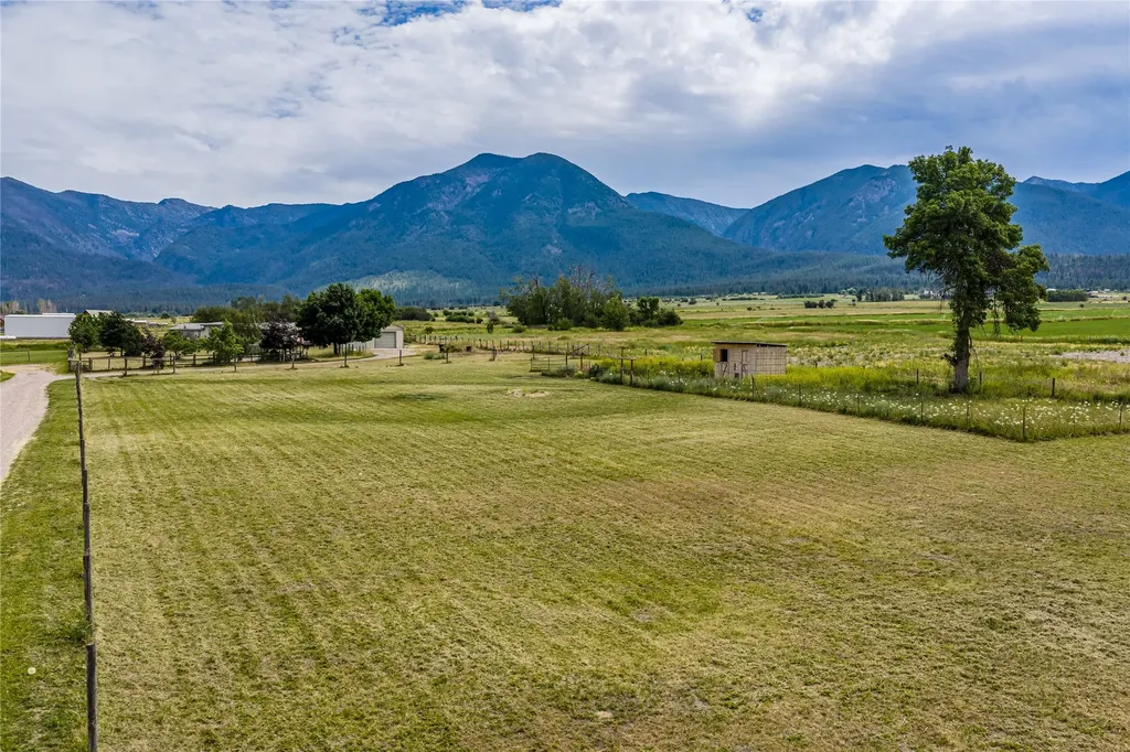 26560 Us Highway 93 N Arlee MT 59821