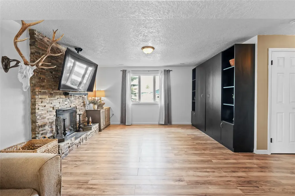 3421 9th Street NE Great Falls MT 59404
