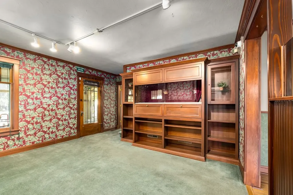 735 S Main Street Kalispell MT 59901