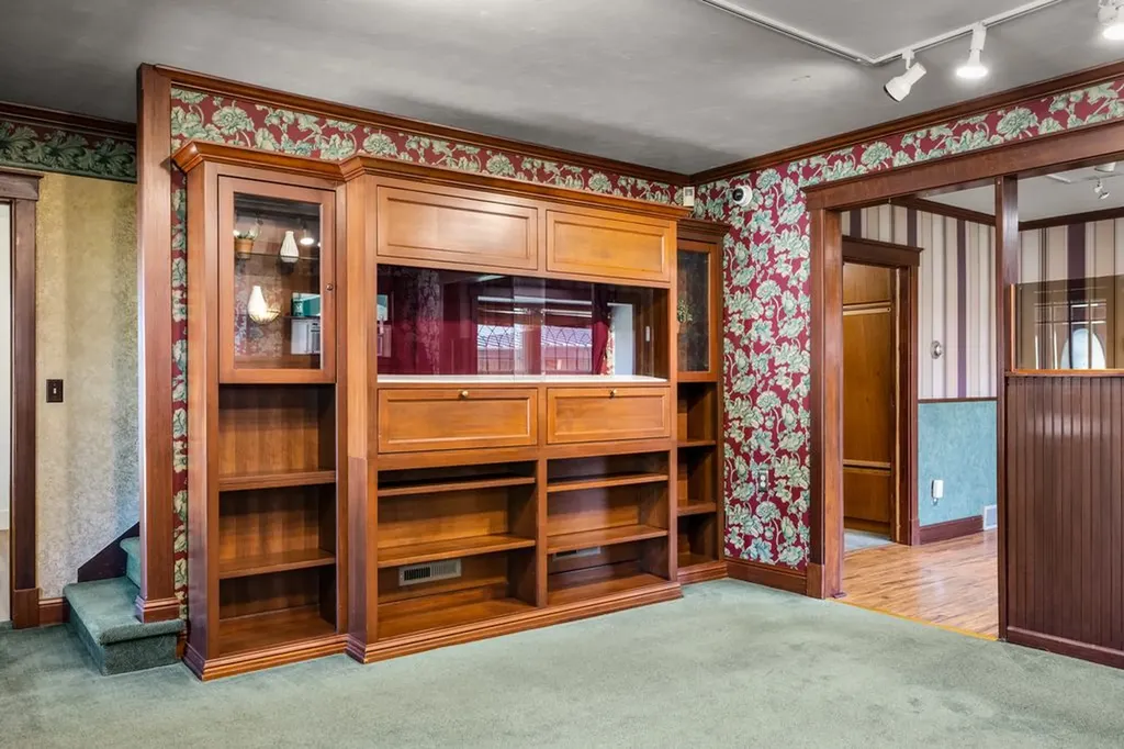 735 S Main Street Kalispell MT 59901