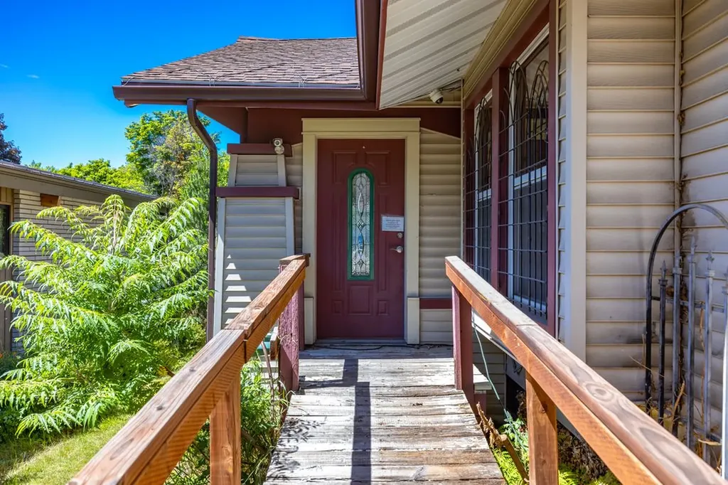 735 S Main Street Kalispell MT 59901