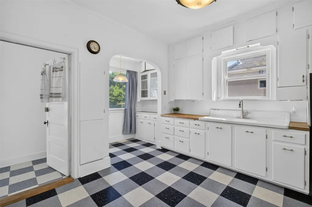 205 Fourth Street Deer Lodge MT 59722