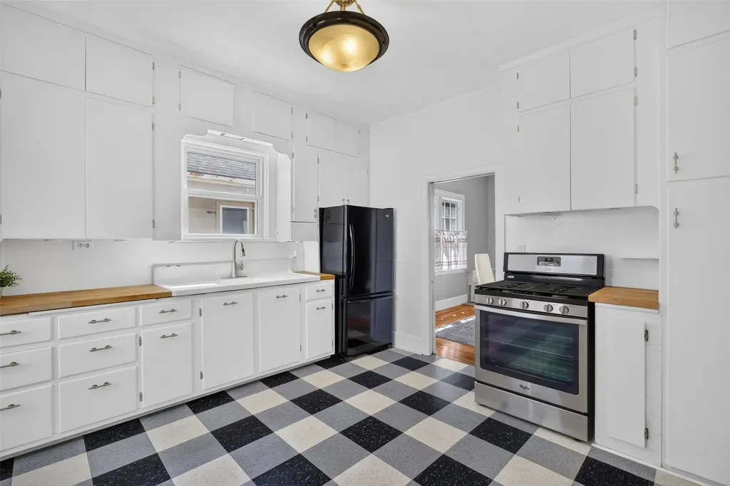 205 Fourth Street Deer Lodge MT 59722