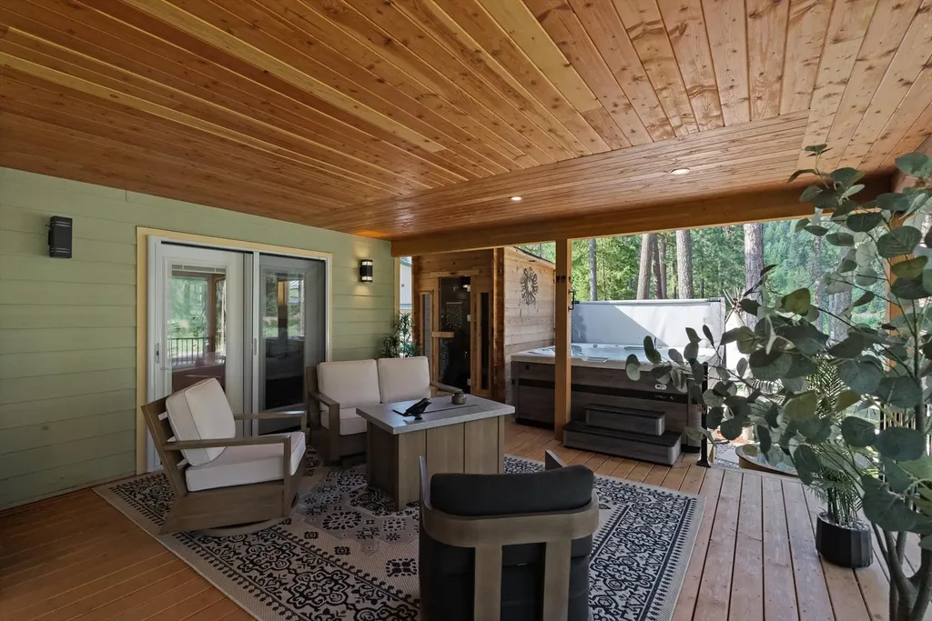 218 Quarter Circle Cross Drive St Regis MT 59866