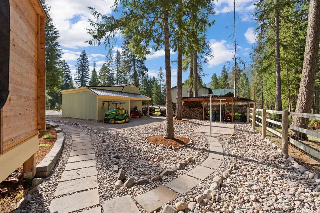 218 Quarter Circle Cross Drive St Regis MT 59866