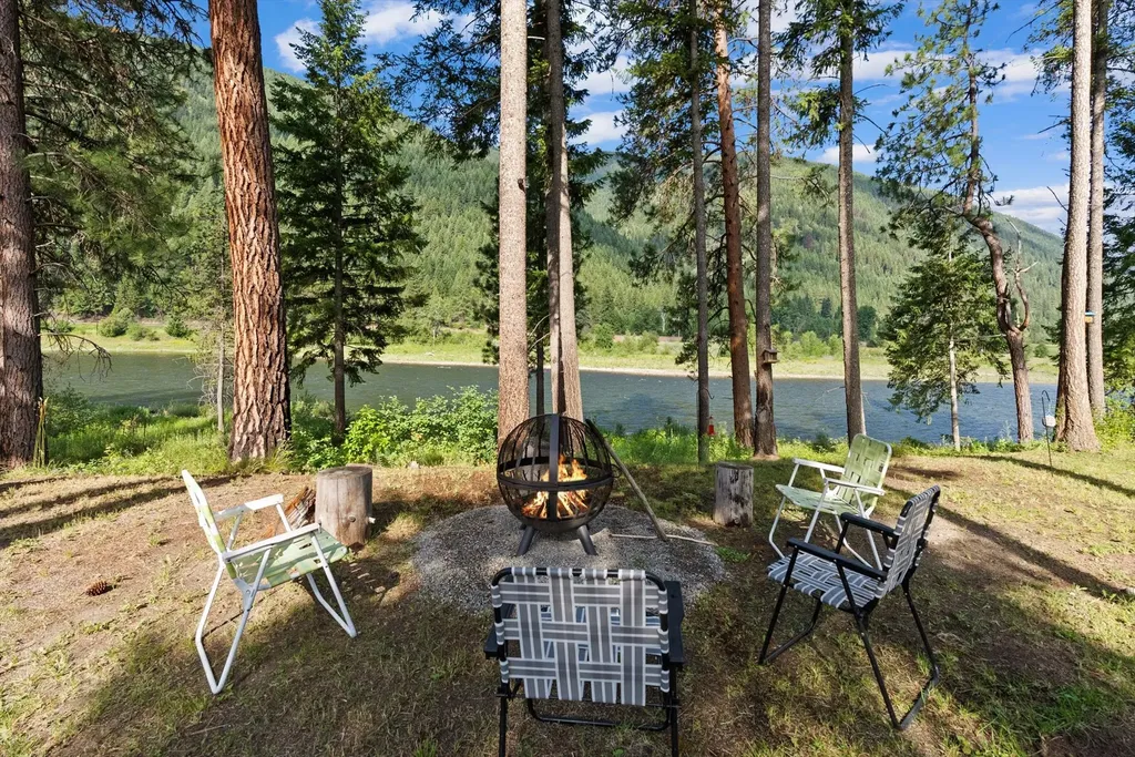 218 Quarter Circle Cross Drive St Regis MT 59866