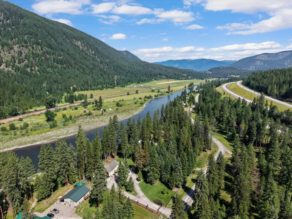 218 Quarter Circle Cross Drive St Regis MT 59866
