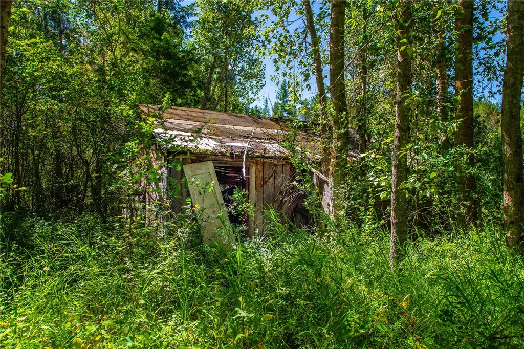 11315 Us Hwy 2 E West Glacier MT 59936