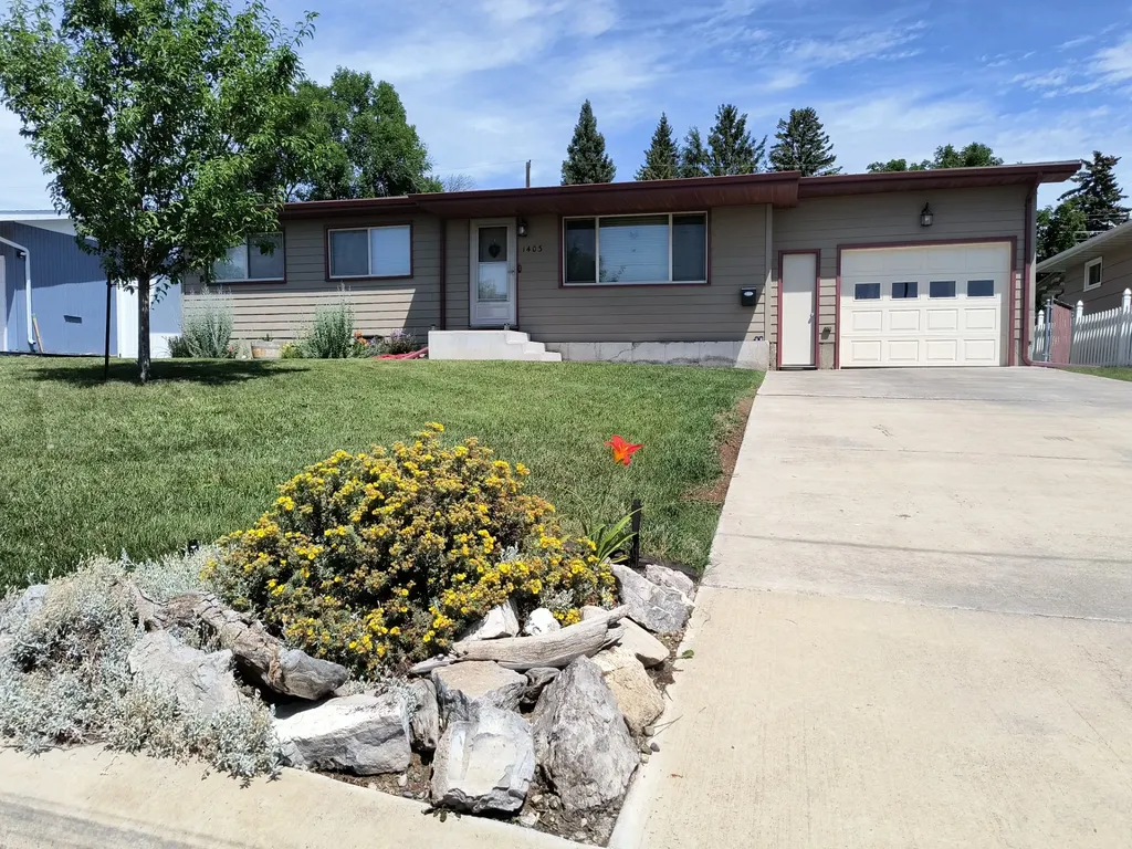 1403 10th Avenue NW Great Falls MT 59404