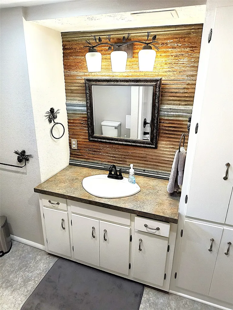 1403 10th Avenue NW Great Falls MT 59404