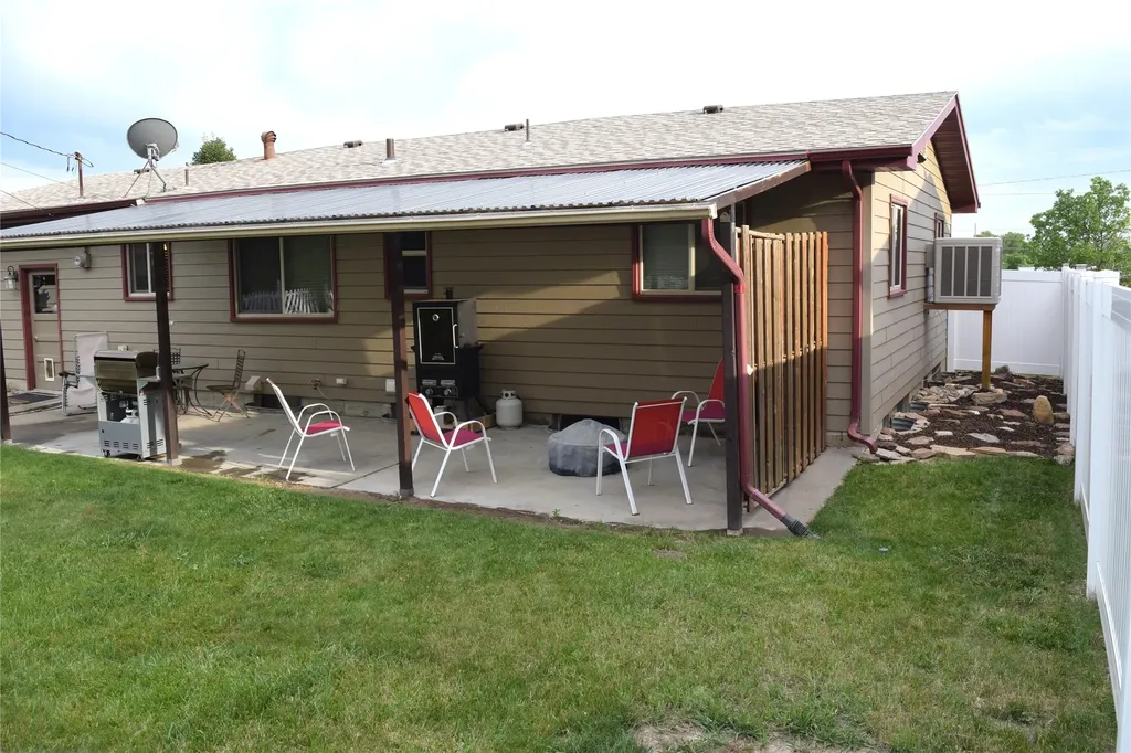 1403 10th Avenue NW Great Falls MT 59404