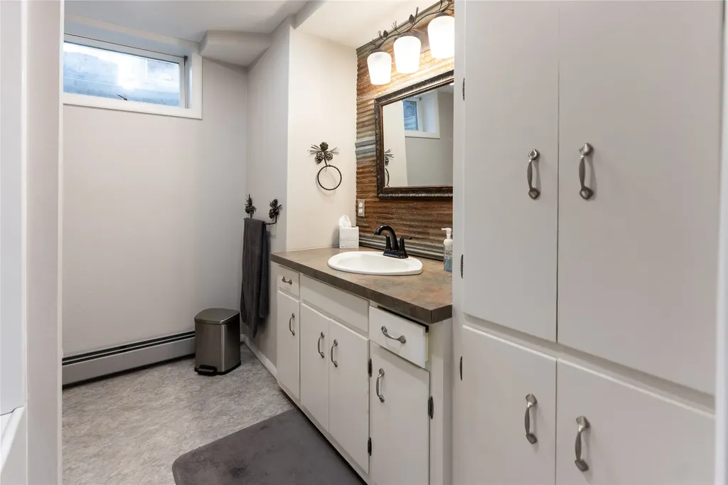 1403 10th Avenue NW Great Falls MT 59404