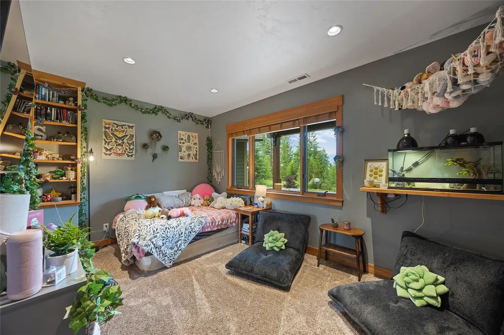 158 Mccaffery Lookout Trail Bigfork MT 59911