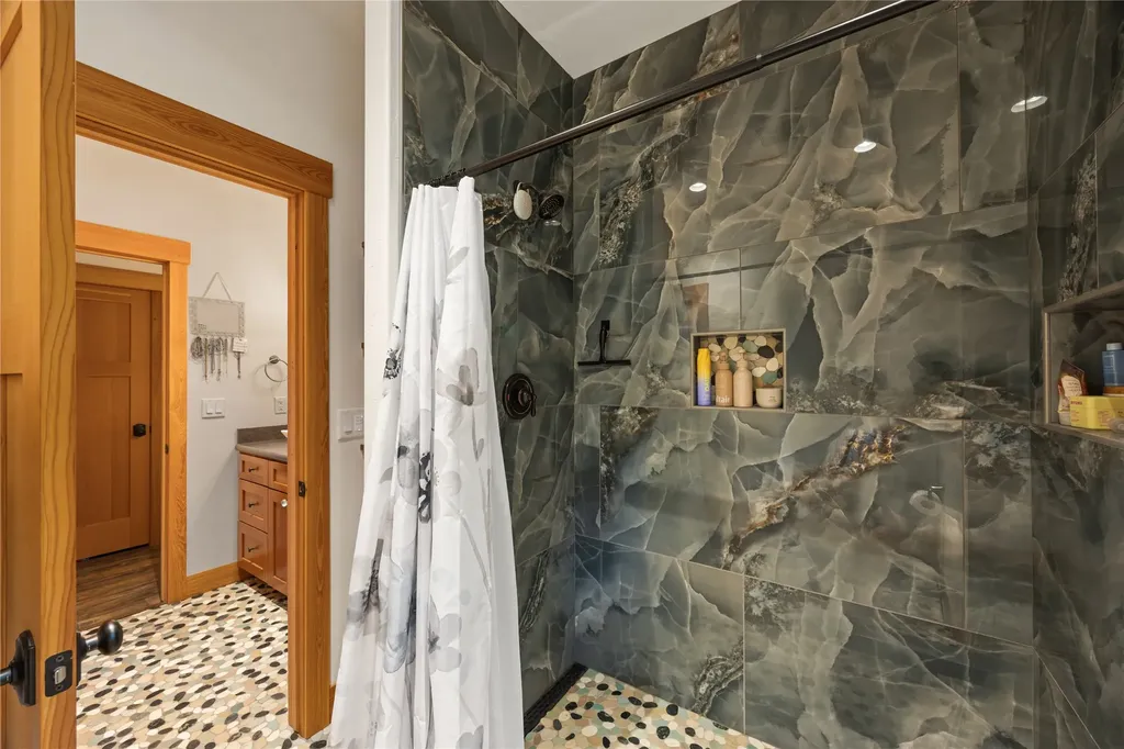 158 Mccaffery Lookout Trail Bigfork MT 59911