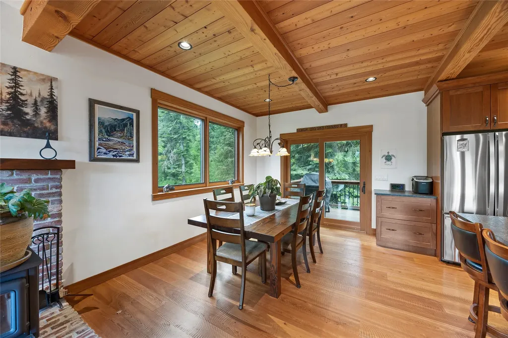 158 Mccaffery Lookout Trail Bigfork MT 59911
