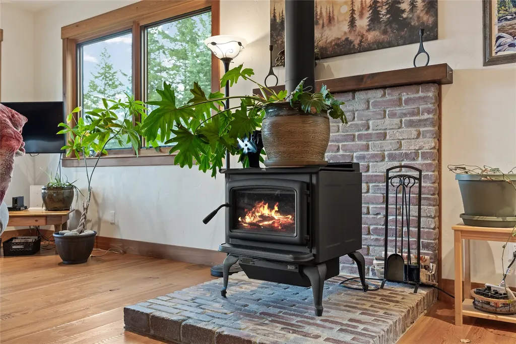 158 Mccaffery Lookout Trail Bigfork MT 59911