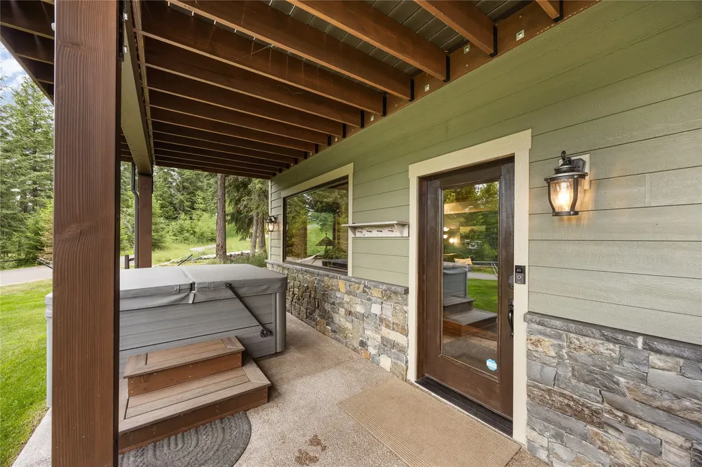 158 Mccaffery Lookout Trail Bigfork MT 59911