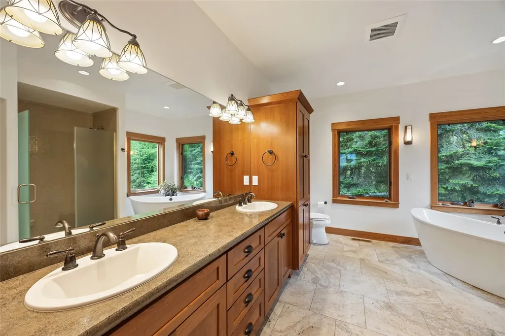 158 Mccaffery Lookout Trail Bigfork MT 59911