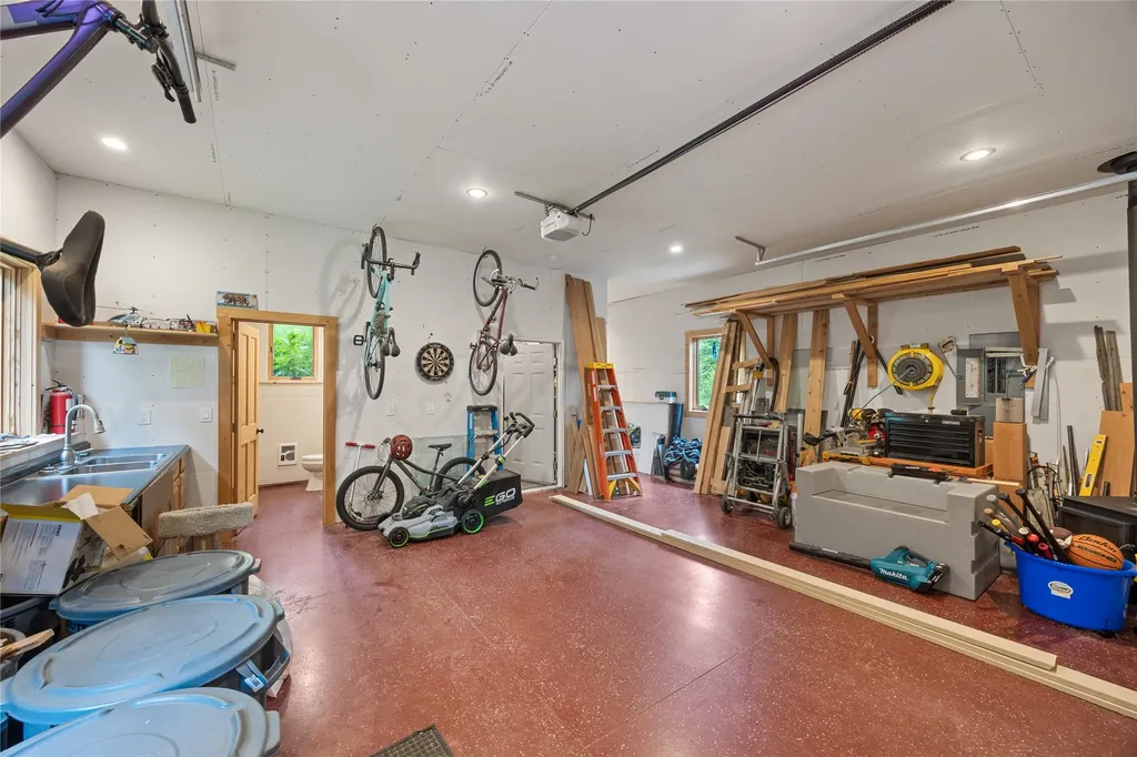 158 Mccaffery Lookout Trail Bigfork MT 59911