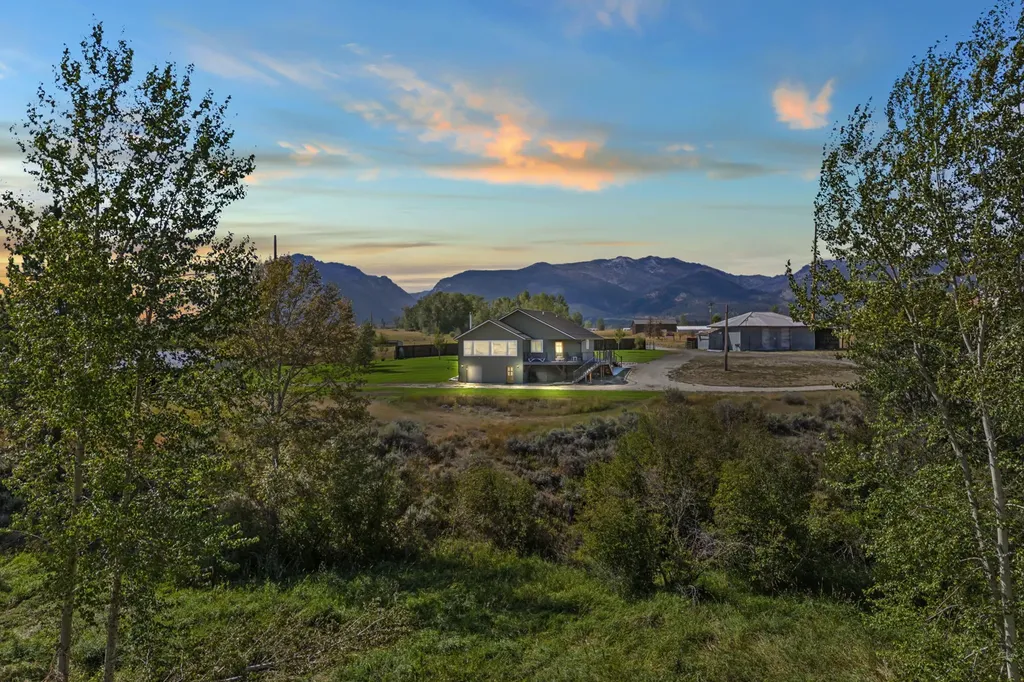 1774 Us Highway 93 N Victor MT 59875