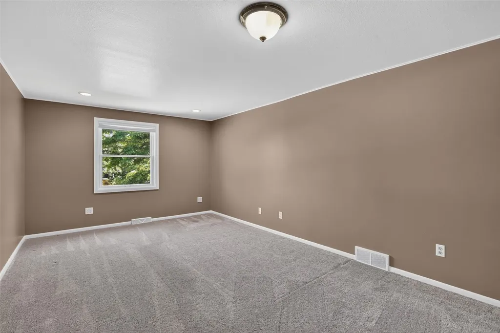 961 Avenue D NW Great Falls MT 59404