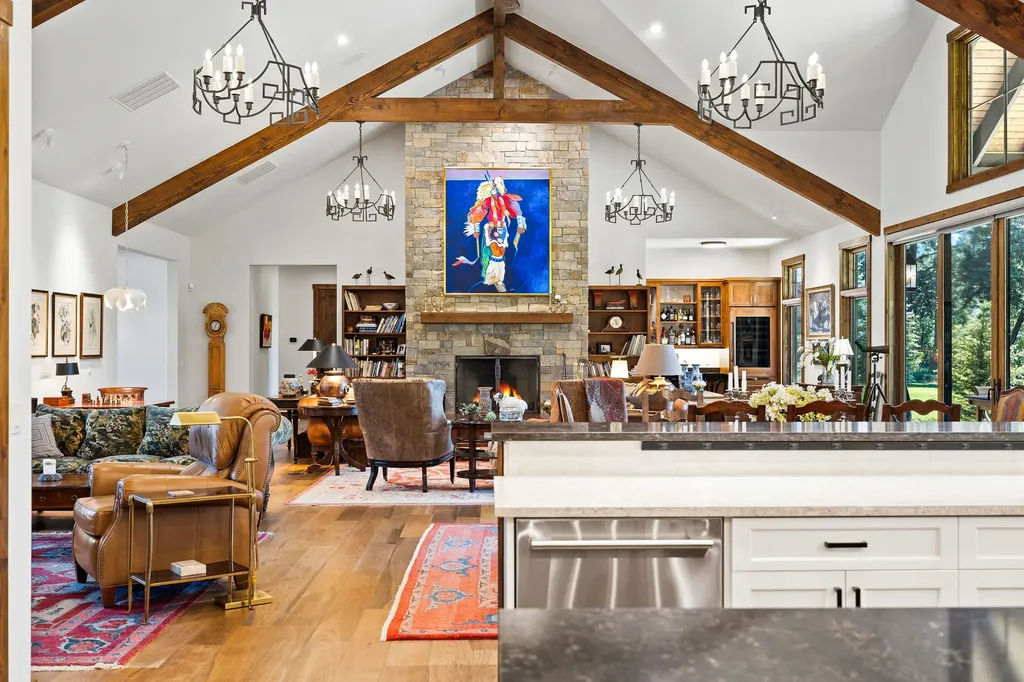 13544 River Run Loop Bigfork MT 59911