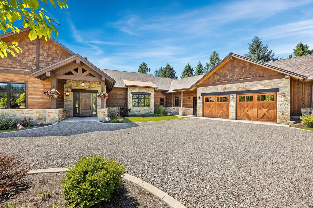 13544 River Run Loop Bigfork MT 59911
