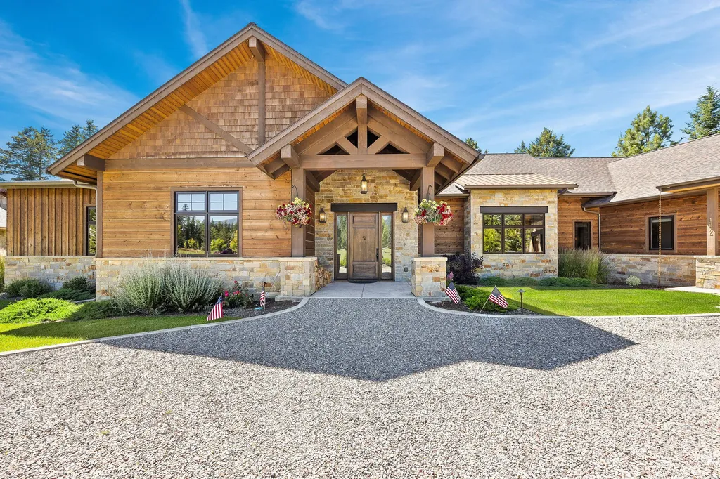 13544 River Run Loop Bigfork MT 59911