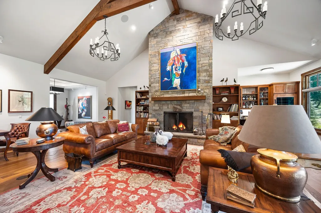 13544 River Run Loop Bigfork MT 59911