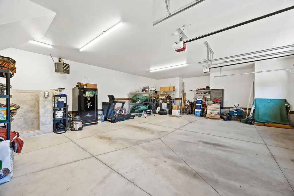 13544 River Run Loop Bigfork MT 59911