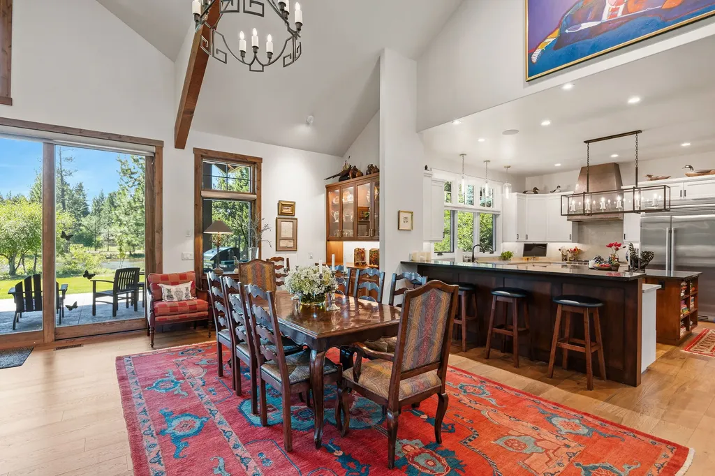13544 River Run Loop Bigfork MT 59911
