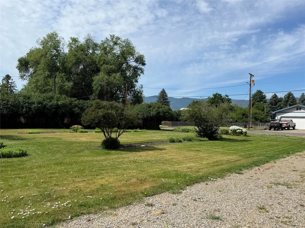 Nhn Clayton Street Plains MT 59859