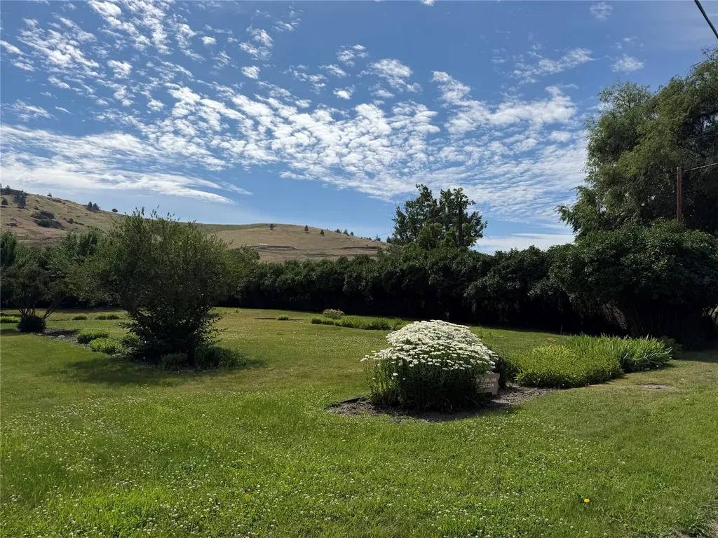 Nhn Clayton Street Plains MT 59859
