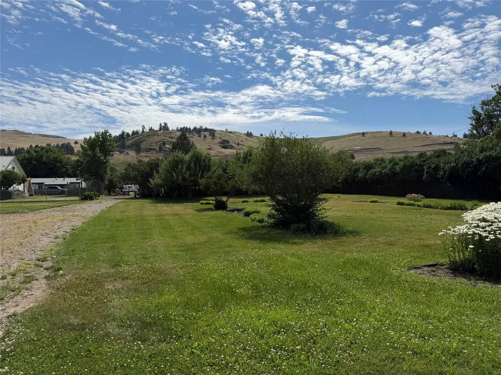 Nhn Clayton Street Plains MT 59859
