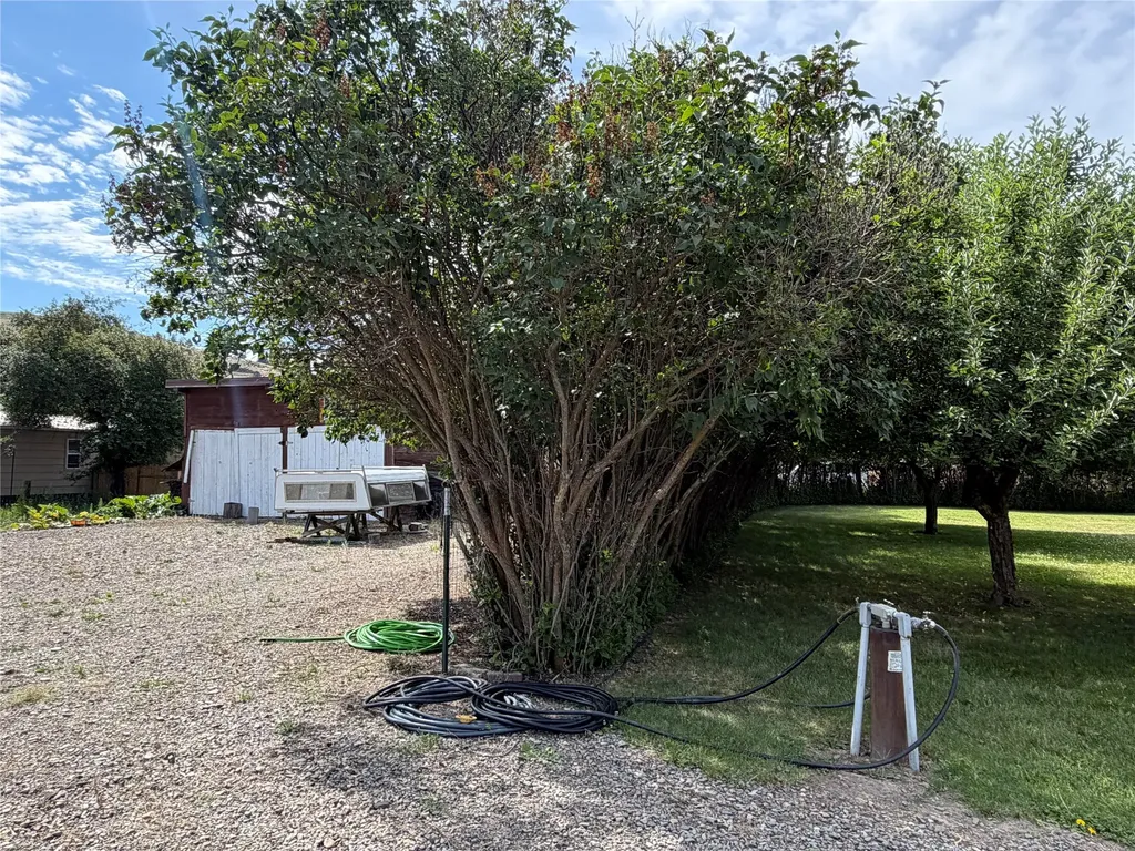 Nhn Clayton Street Plains MT 59859