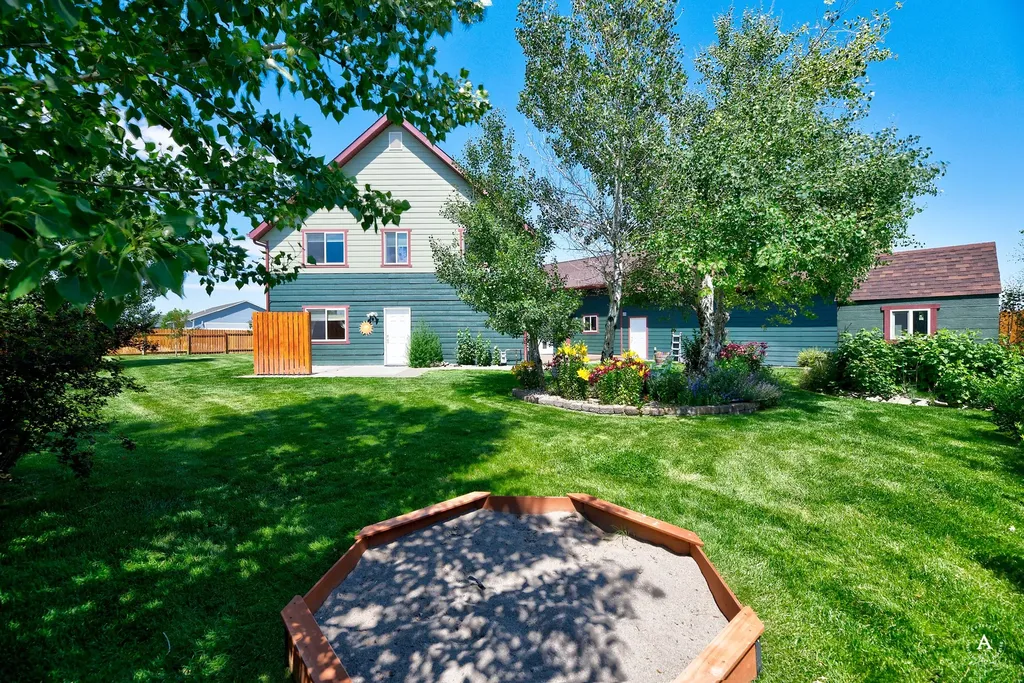 1125 Cap Road Helena MT 59602