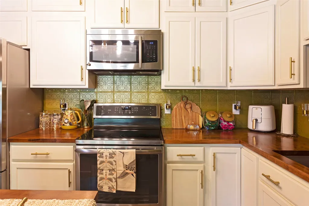 1421 Eaton Street Missoula MT 59801