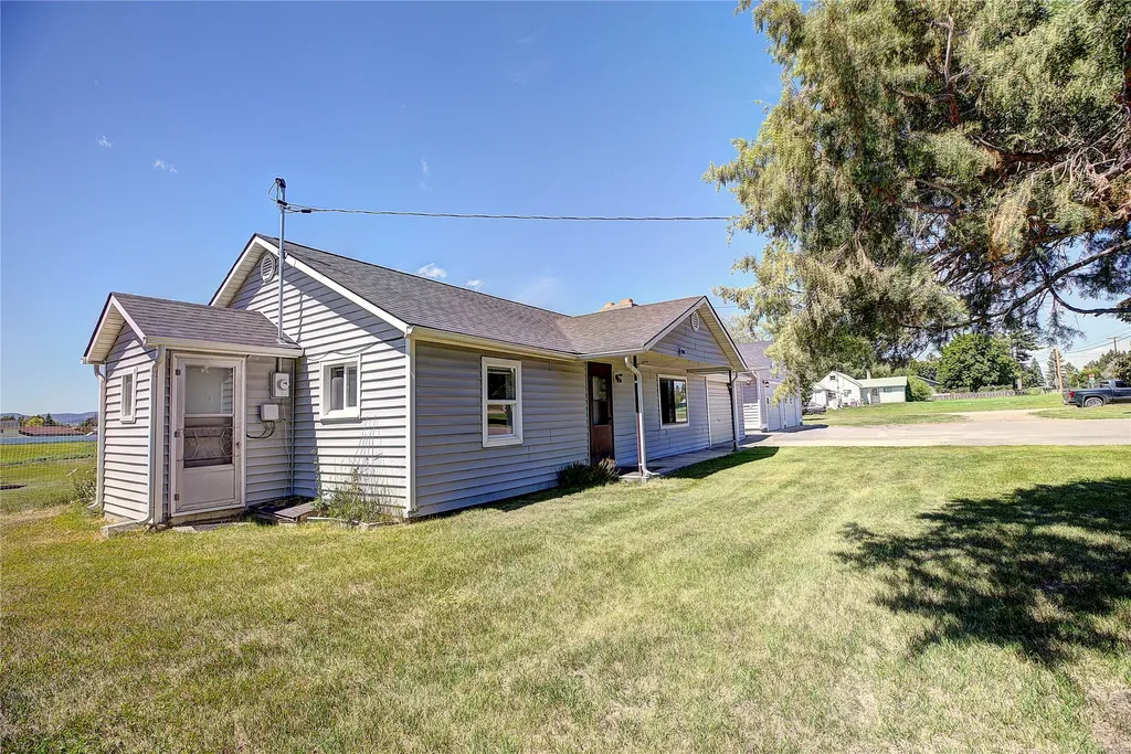 586 Willow Glen Drive Kalispell MT 59901