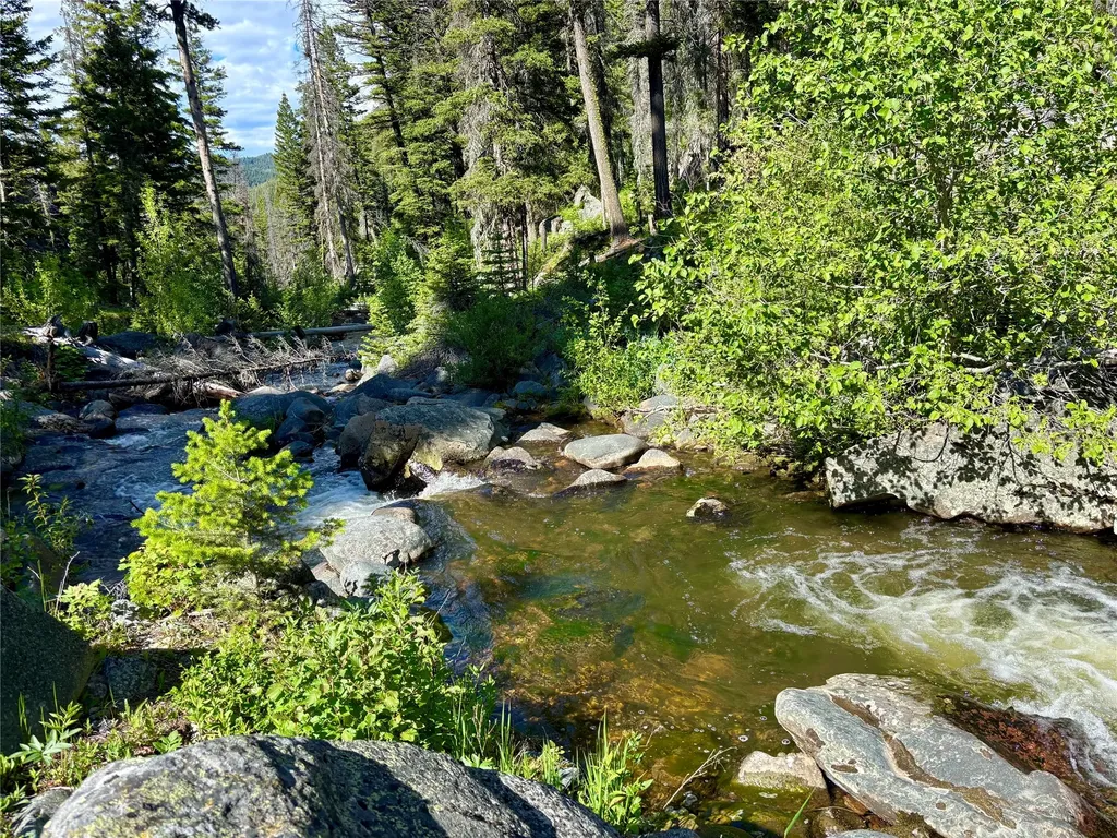 3925 Rimini Road Helena MT 59601