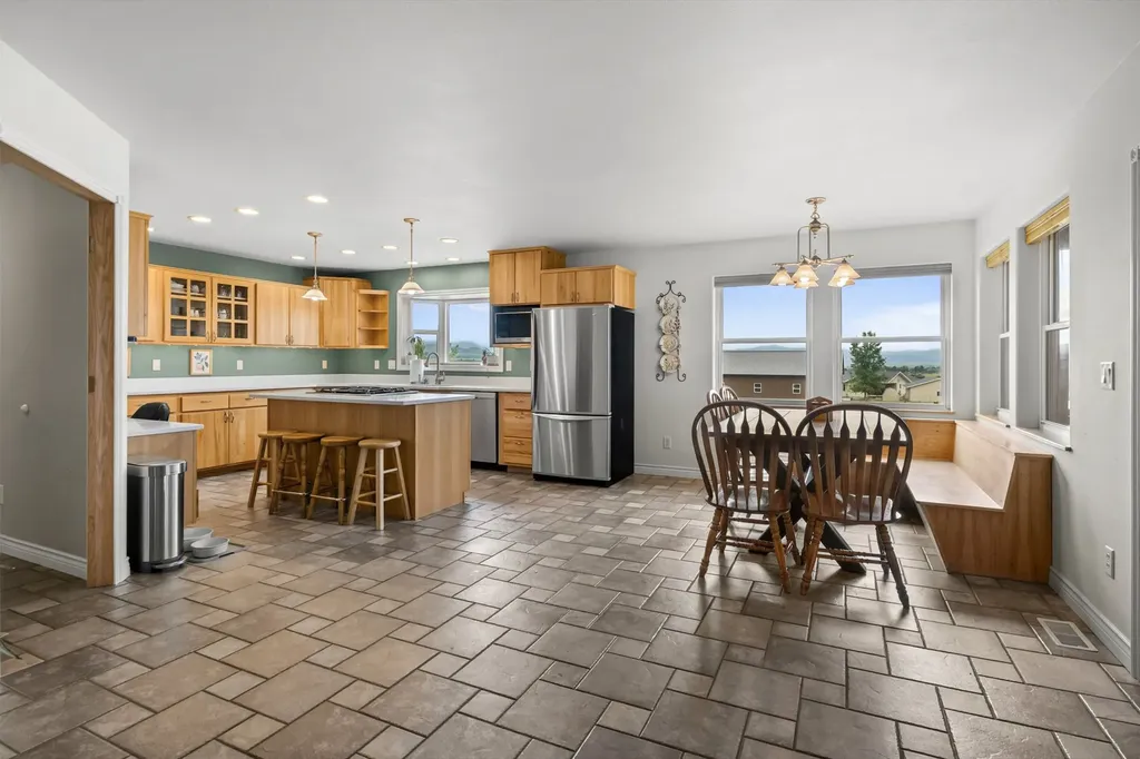 6875 Scratchgravel Drive Helena MT 59602