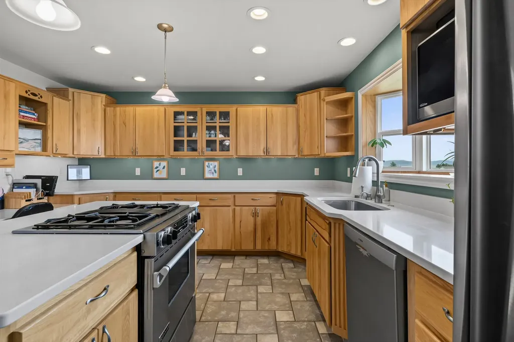 6875 Scratchgravel Drive Helena MT 59602