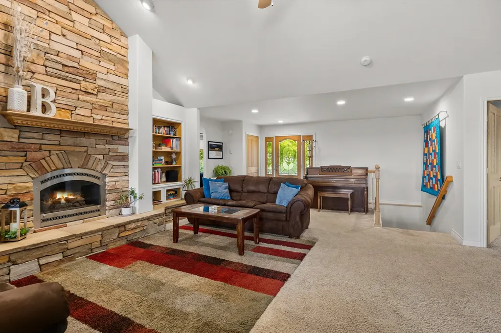 6875 Scratchgravel Drive Helena MT 59602